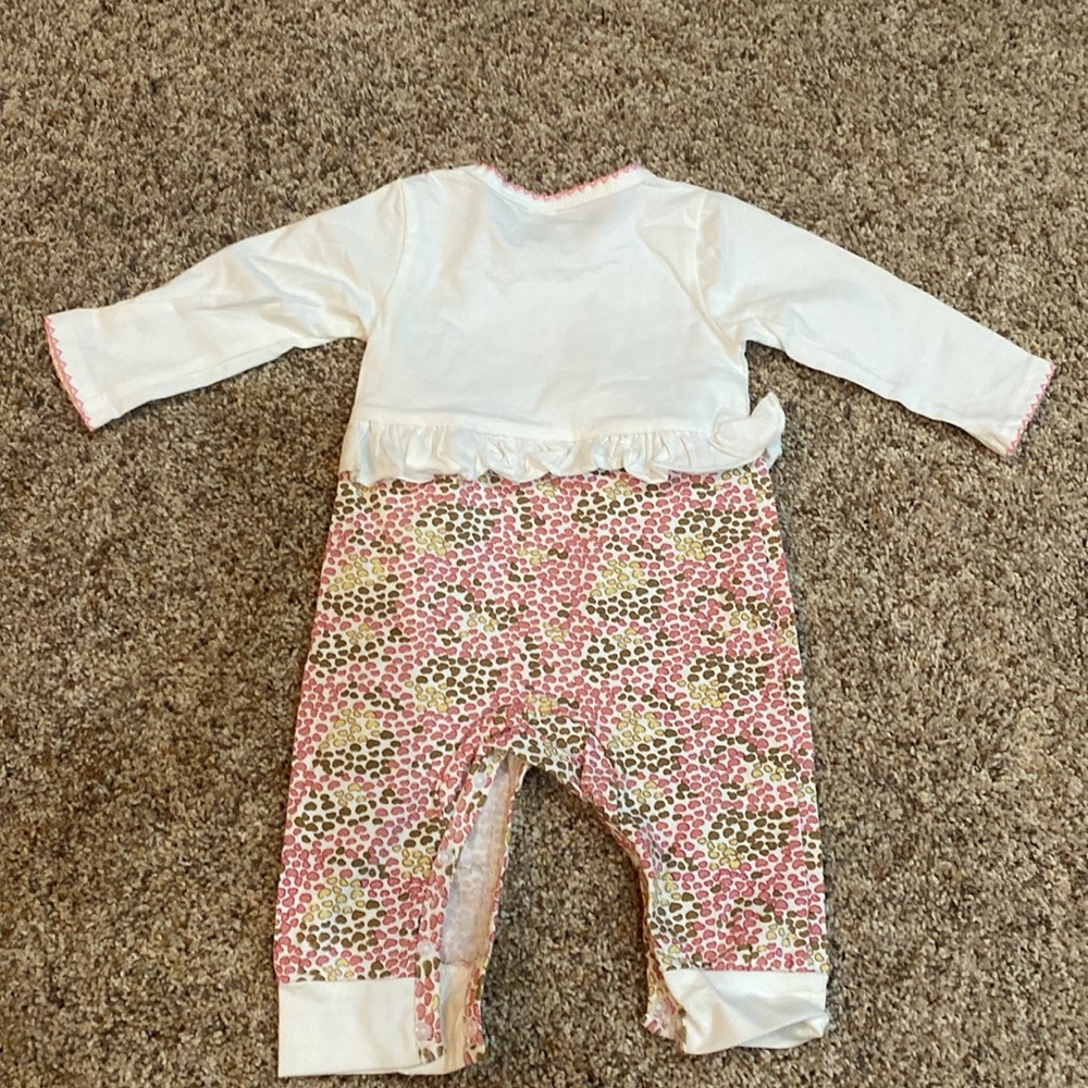 New girls romper. - Picture 5 of 5